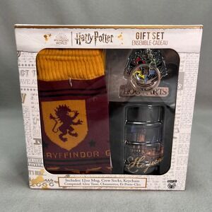 Harry‎ Potter Hogwarts Gryffindor Gift Set Mug Socks Keychain Wizarding World
